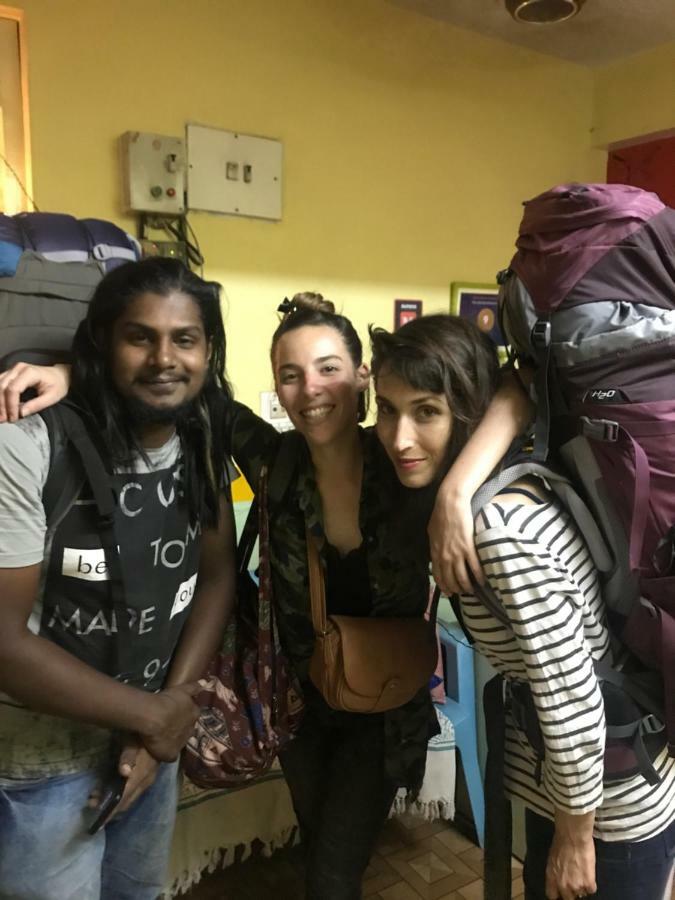 The Little Blue Window Hostel Bangalore Extérieur photo